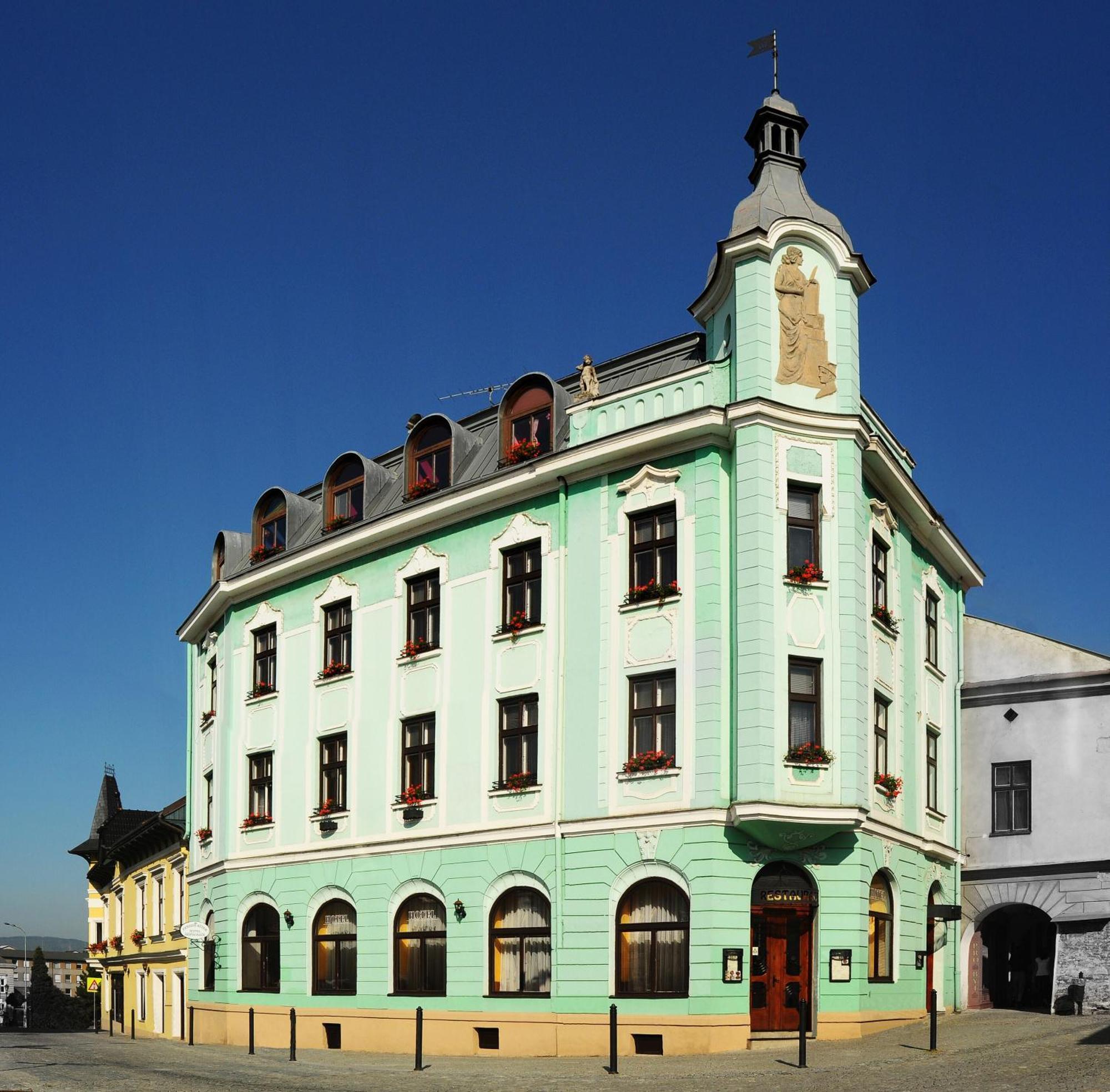 Hotel Ruzek Hranice  Exteriör bild