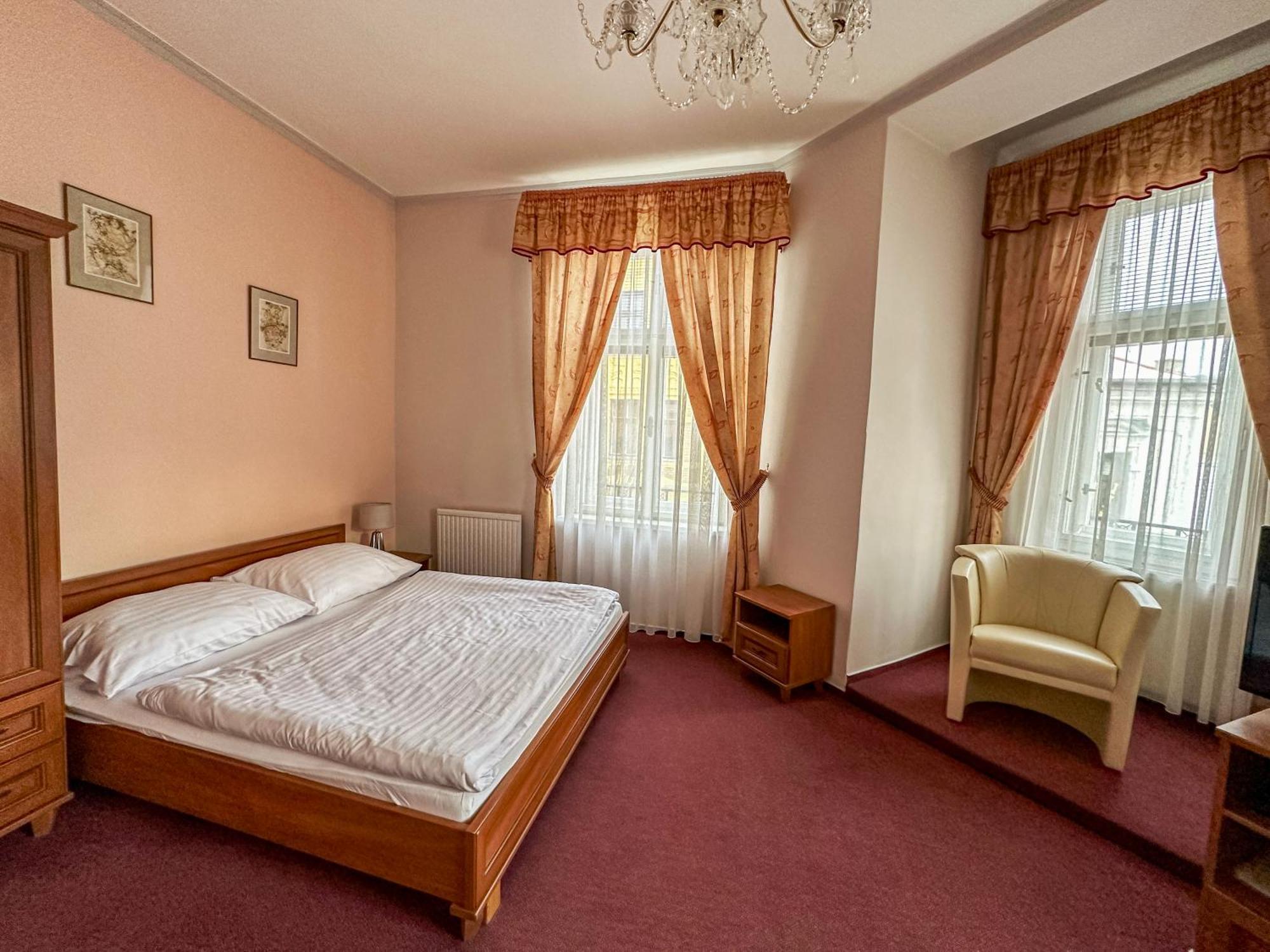 Hotel Ruzek Hranice  Exteriör bild