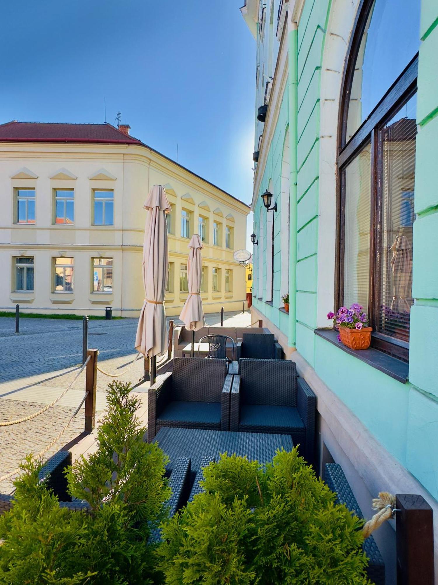 Hotel Ruzek Hranice  Exteriör bild