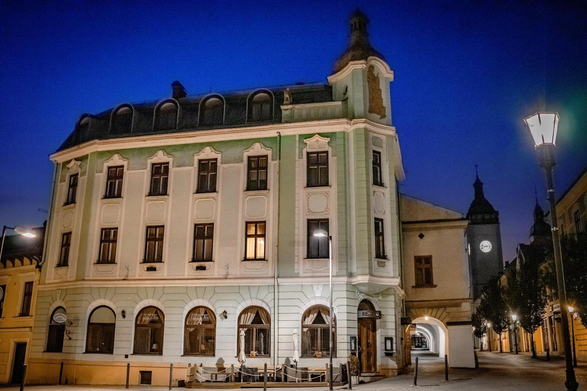Hotel Ruzek Hranice  Exteriör bild
