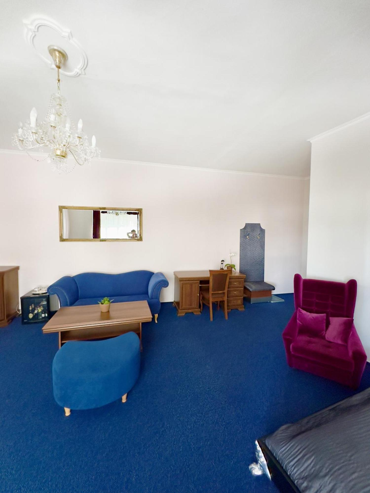 Hotel Ruzek Hranice  Exteriör bild