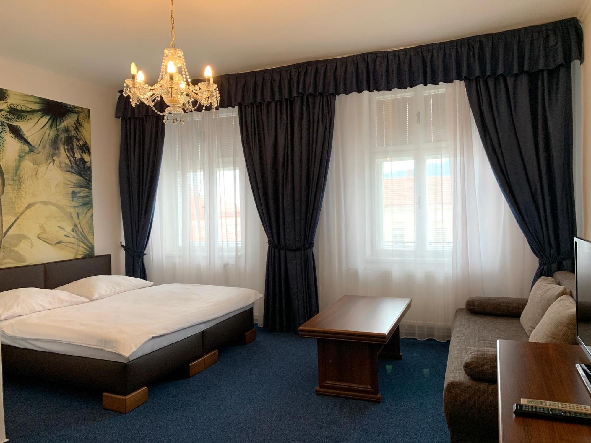 Hotel Ruzek Hranice  Exteriör bild